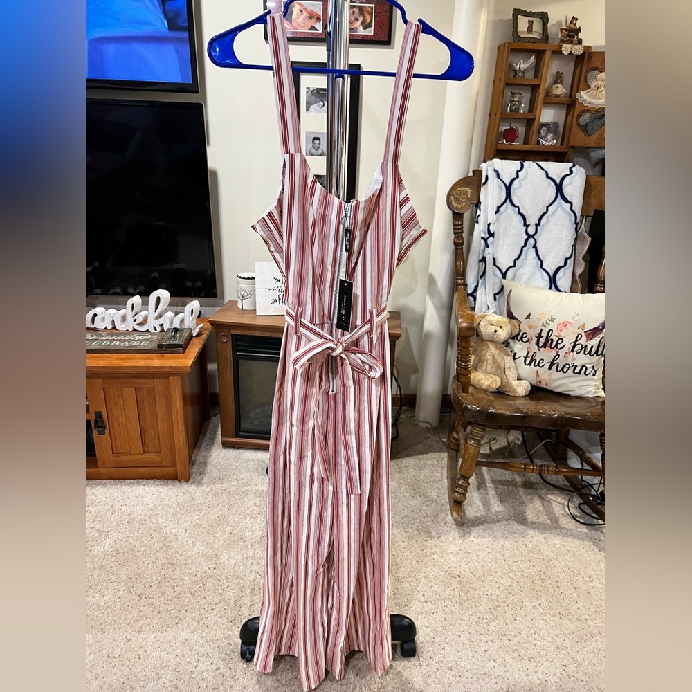 NWT Romeo and Juliet Couture jumpsuit size L